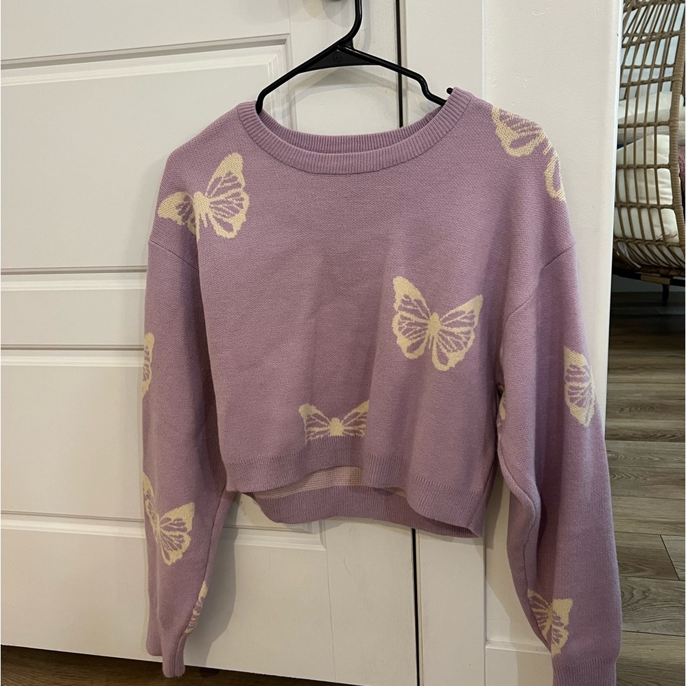 Cropped butterfly sweater